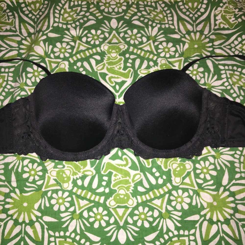 Sexy black lace push-up bra 🌞